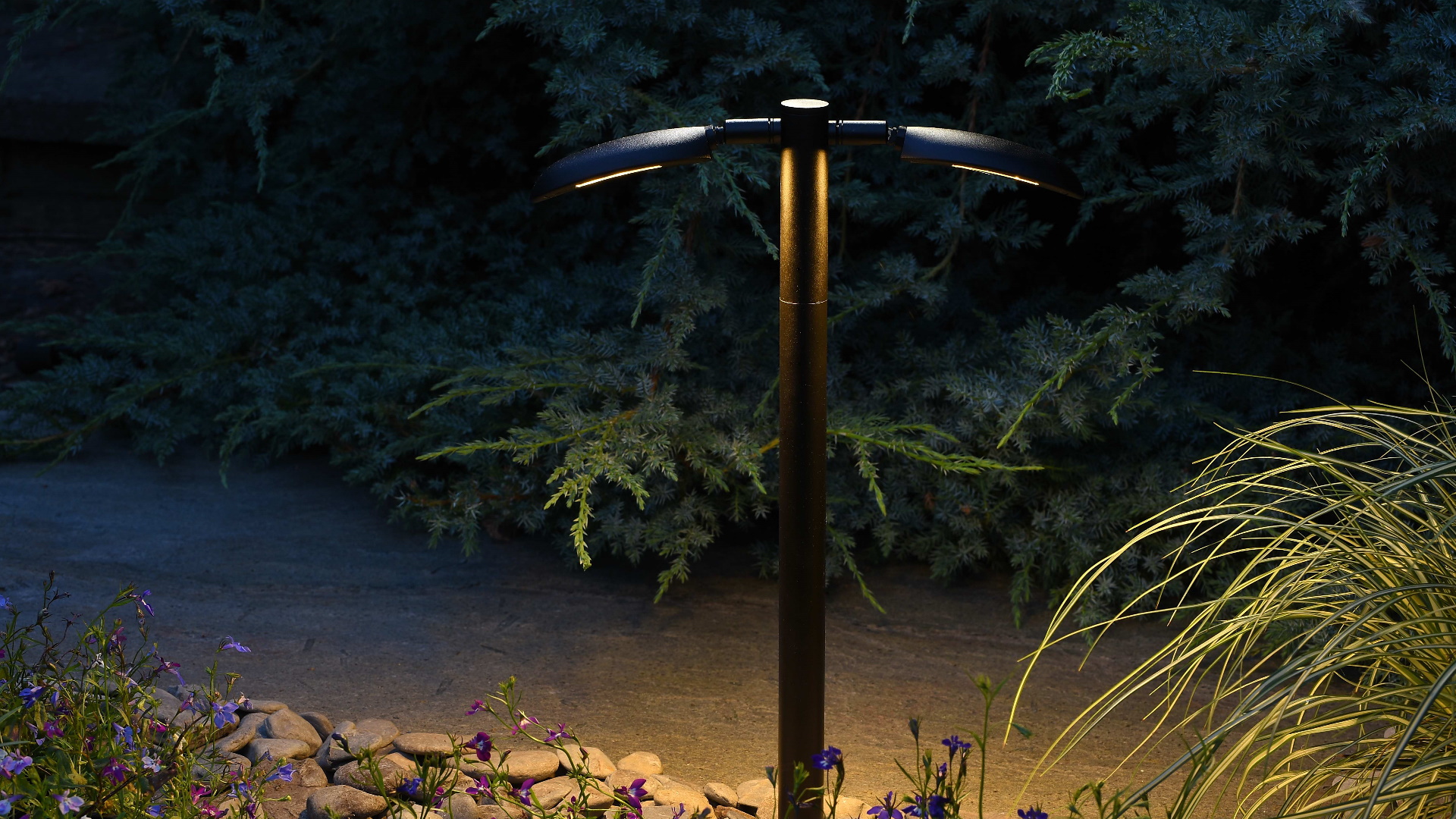 New Elipta Product Alert – Solo & Duo LED Path Lights