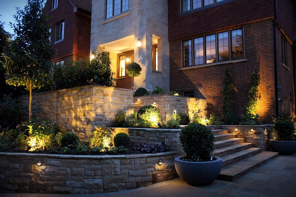 Should you Buy Motion Sensors or Timers for Outdoor Lights?