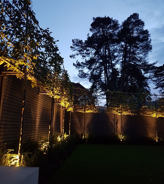Should Outdoor Lights All Match?