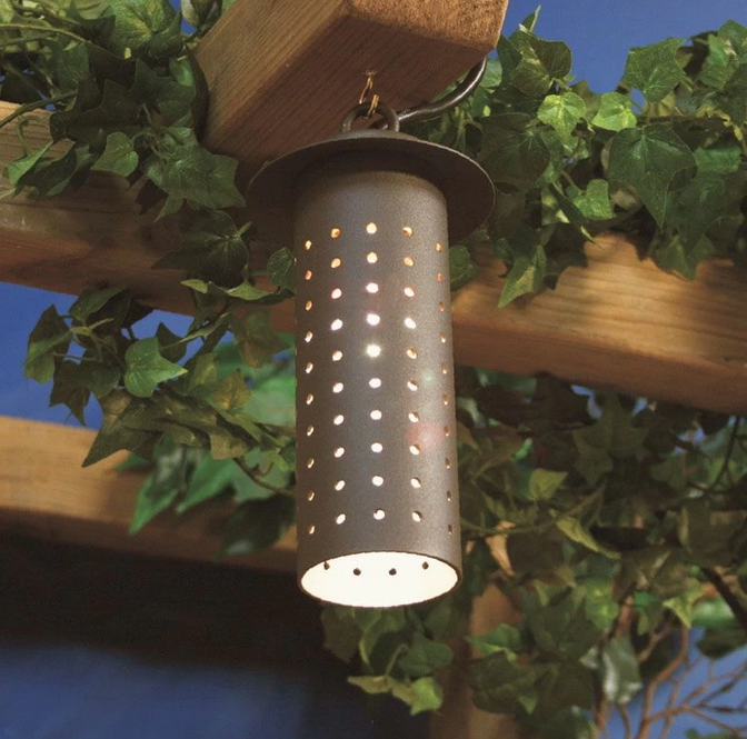 Illuminating the Outdoors: 5 Garden Lighting Techniques to Try in 2024