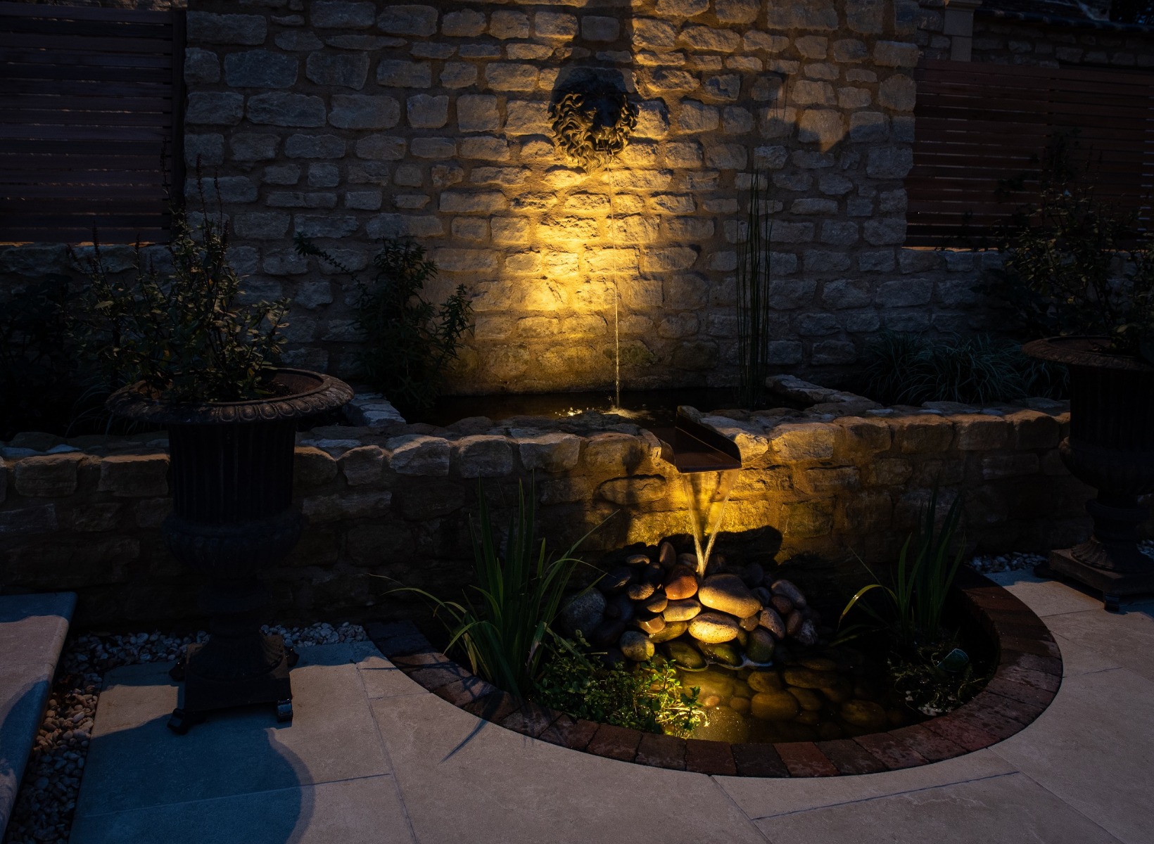 How to Highlight Trees, Sculptures and Water Features with Garden Lighting